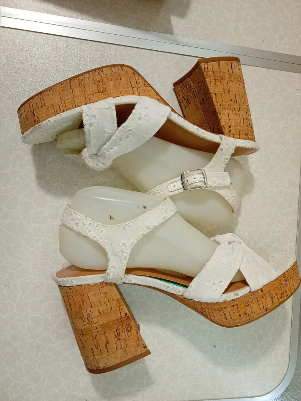 TORRID White Lace Knot Cork Wedge Sandals sz 9WW